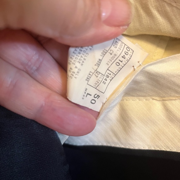 Men’s suit - Picture 3 of 3